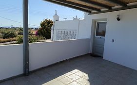 Kleris Apartments 8